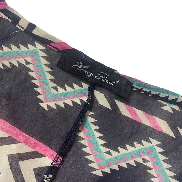 Honey Punch Women’s Small Blue Aztec Print 3 Button Sheer High Low Top - Picture 3 of 5